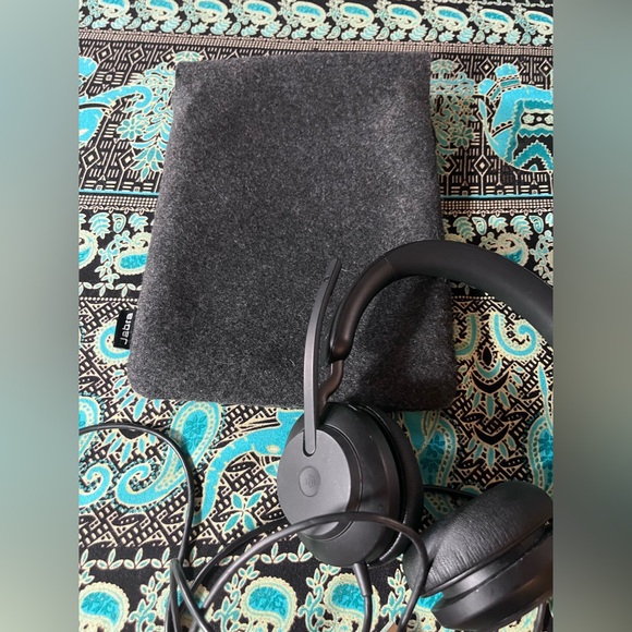 Jabra Evolve2 corded headset - Picture 2 of 5